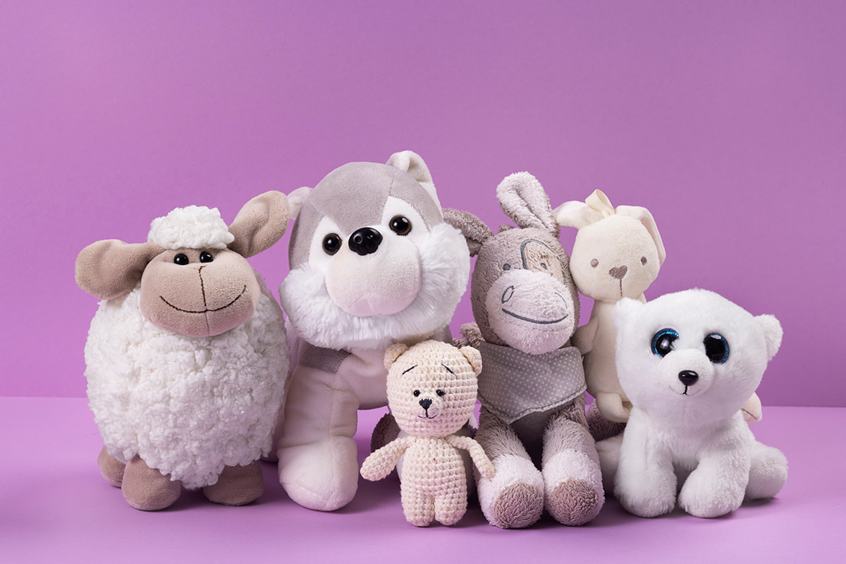 Soft plush hildren’s stuffed animal toy